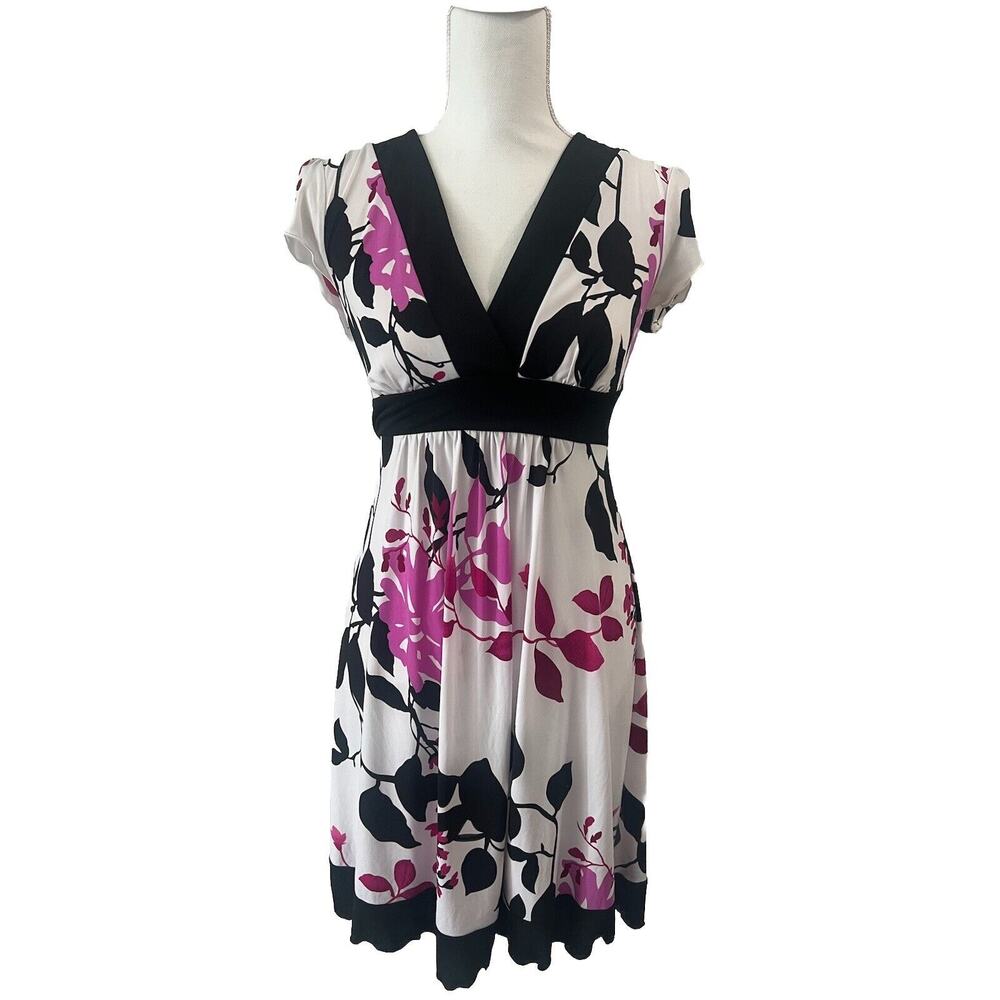 MAURICES Black White Pink Floral Flower Knee Length Dress Short Sleeve Sz S